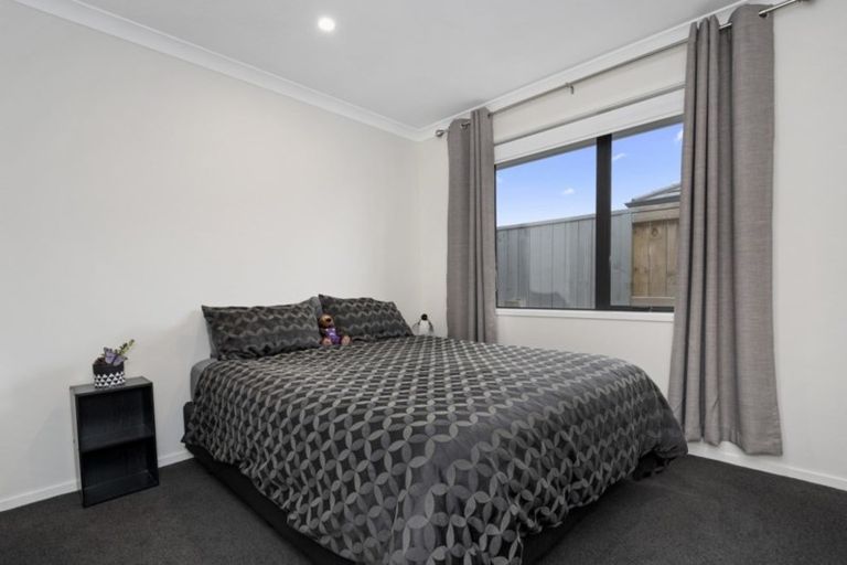 Photo of property in 12 Cupples Street, Papamoa Beach, Papamoa, 3118