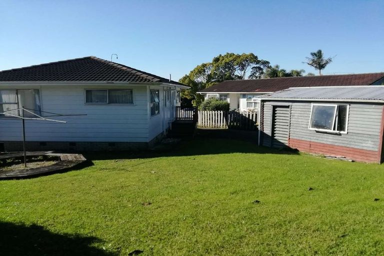 Photo of property in 26 Salamanca Road, Sunnynook, Auckland, 0620