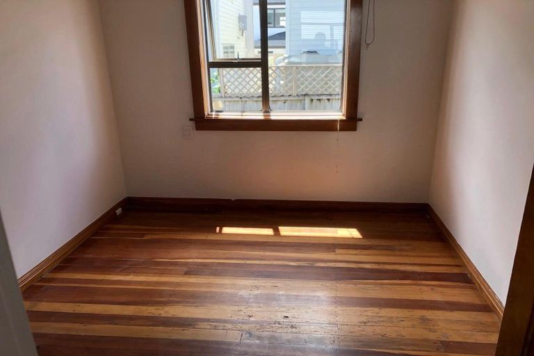Photo of property in 25 Busby Street, Blockhouse Bay, Auckland, 0600