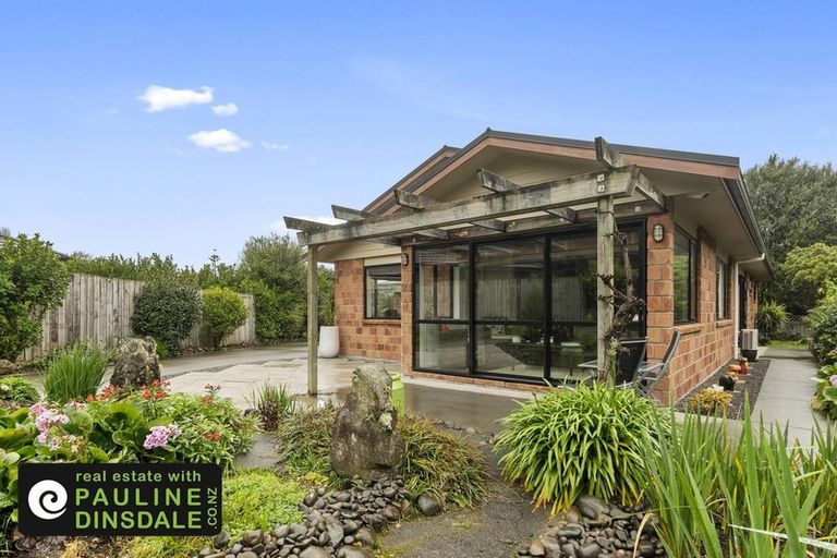Photo of property in 20 Taiko Street, Horahora, Whangarei, 0110