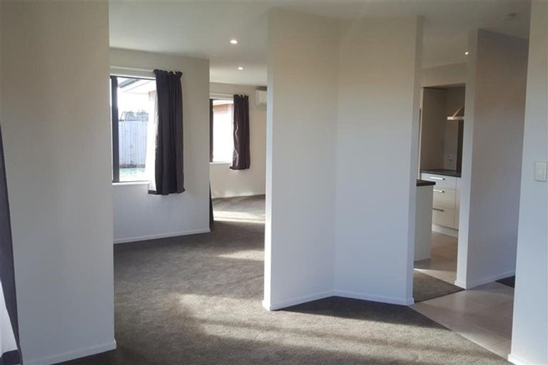 Photo of property in 8 Grasmere Close, Rangiora, 7400