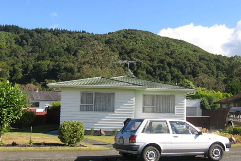 Photo of property in 63 Holdsworth Avenue, Trentham, Upper Hutt, 5018