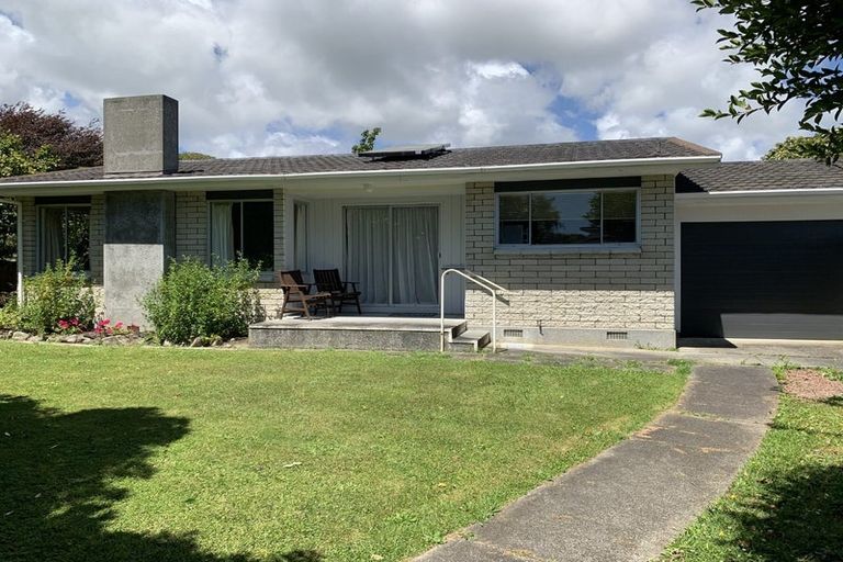 Photo of property in 16 Rata Street, Waikanae, 5036