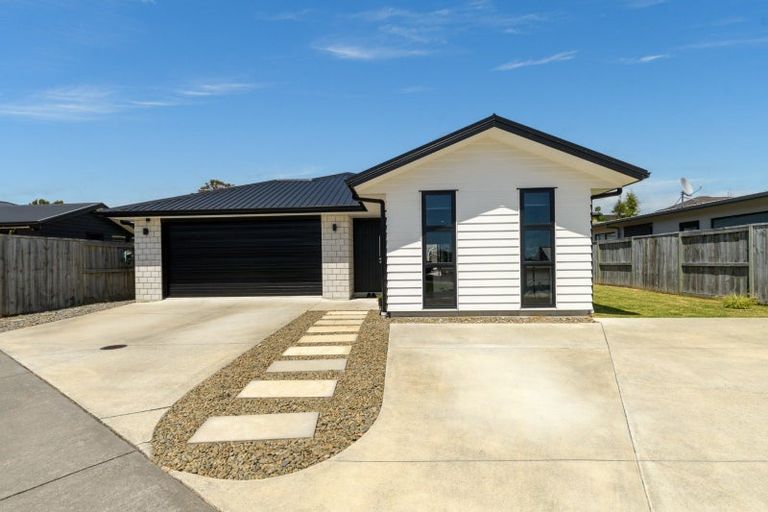 Photo of property in 77 Ruba Way, Ohauiti, Tauranga, 3112