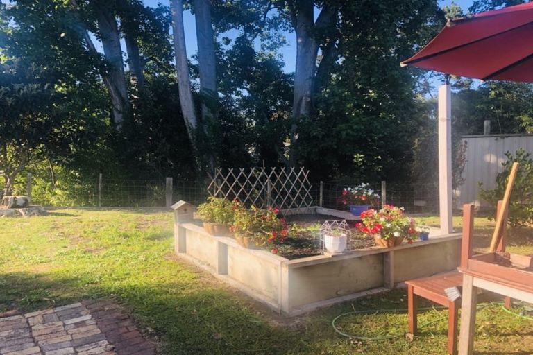 Photo of property in 42 Pollen Crescent, Melville, Hamilton, 3206