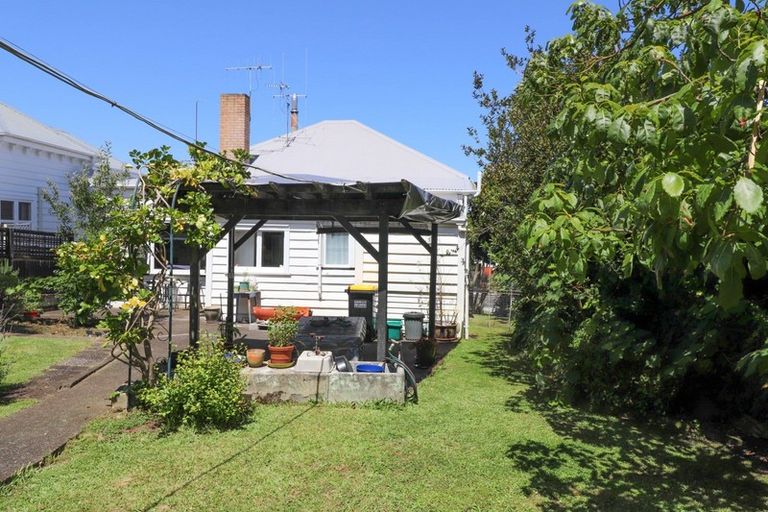 Photo of property in 712 Rolleston Street, Thames, 3500