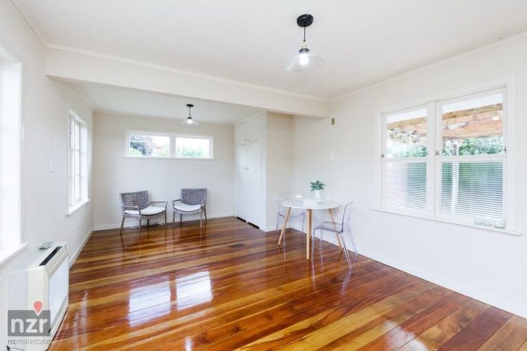 Photo of property in 24 Queen Street, Feilding, 4702