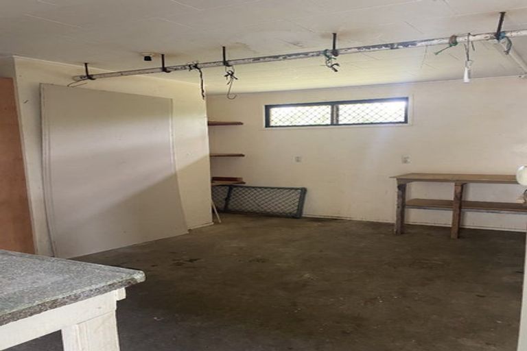 Photo of property in 159 Regent Street, Martinborough, 5711