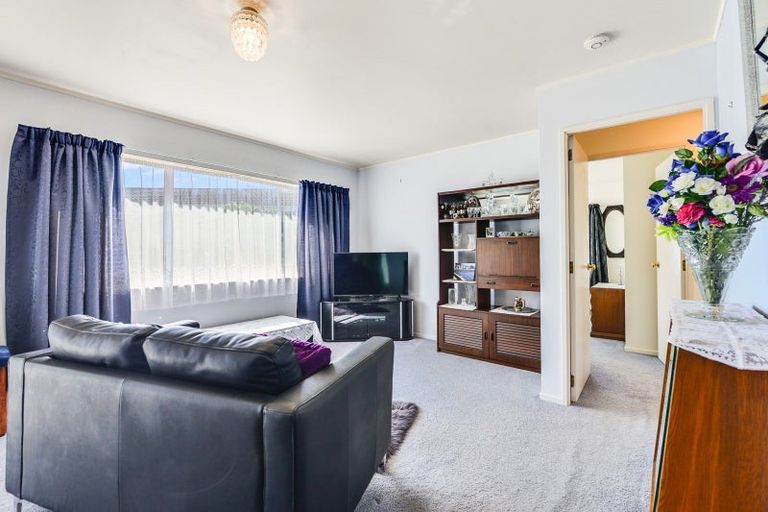 Photo of property in 28b Livingstone Avenue, Nawton, Hamilton, 3200