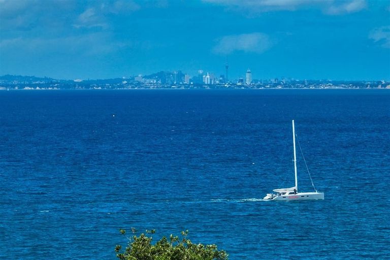 Photo of property in 352 Pinecrest Drive, Gulf Harbour, Whangaparaoa, 0930