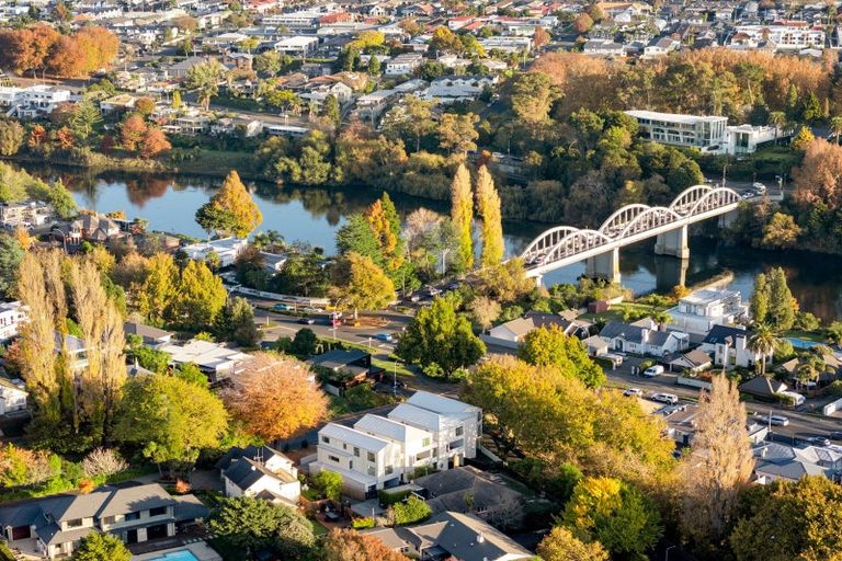 Photo of property in 2/2 Woodstock Road, Fairfield, Hamilton, 3214