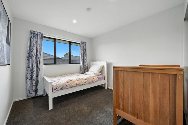 Photo of property in 20 Tara Crescent, Woodend, 7610