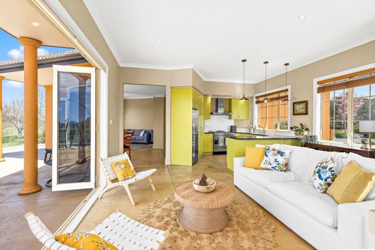 Photo of property in 220 Whitmore Road, Tawharanui Peninsula, Warkworth, 0986