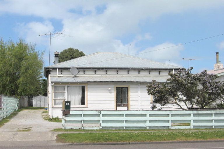 Photo of property in 64 Awapuni Road, Awapuni, Gisborne, 4010
