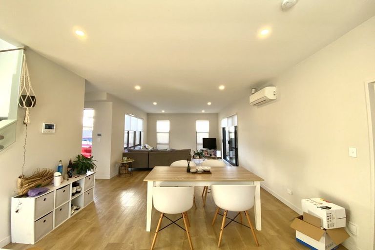 Photo of property in 2c Dorricott Avenue, Hobsonville, Auckland, 0616