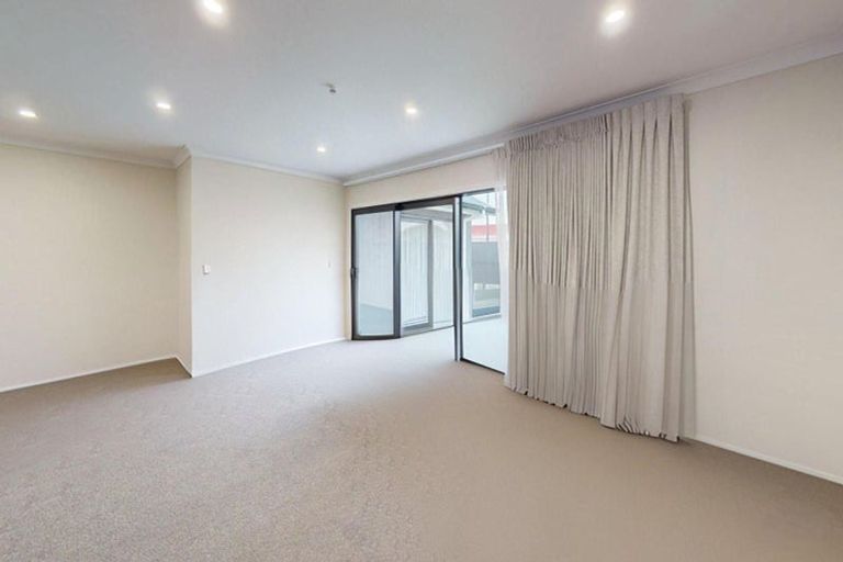 Photo of property in 166 Bridge Street, Bulls, 4818