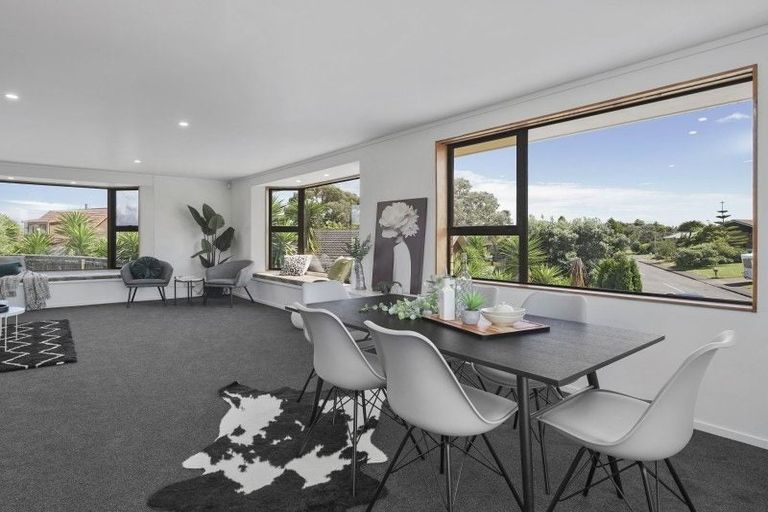 Photo of property in 5 Chilton Drive, Paraparaumu, 5032