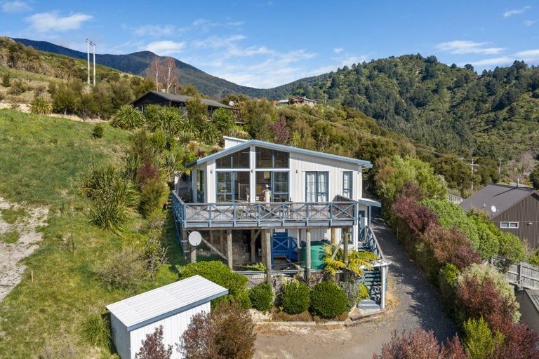 Photo of property in 45 Boons Valley Road, Waikawa, Picton, 7220