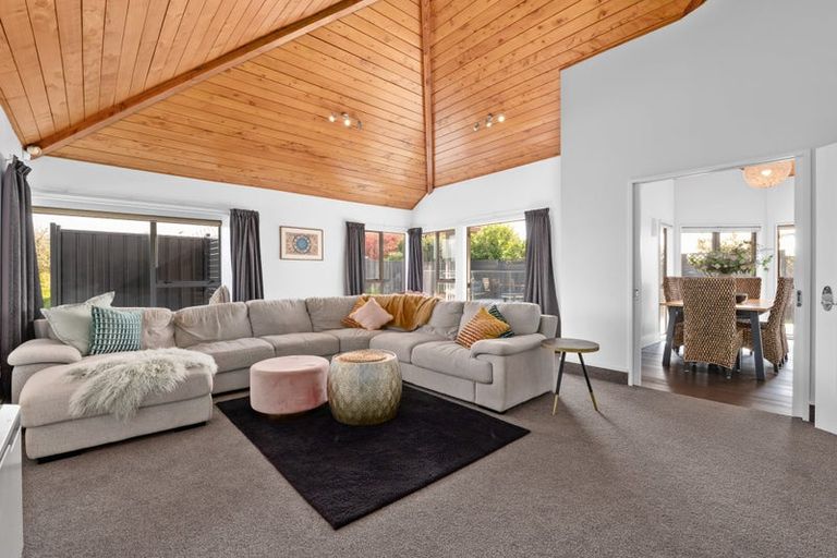 Photo of property in 2 Dallinger Street, St Andrews, Hamilton, 3200