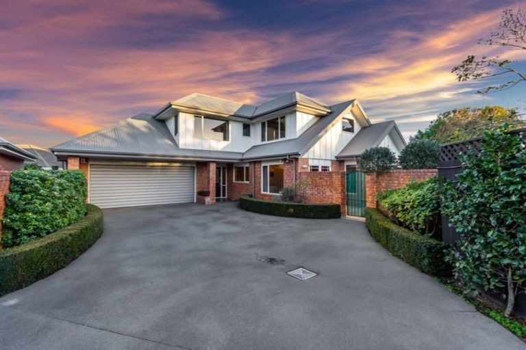 Photo of property in 11a Galway Avenue, Bryndwr, Christchurch, 8052