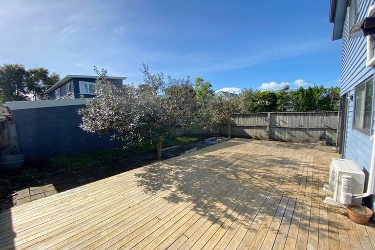 Photo of property in 1a Shackleton Road, Mount Eden, Auckland, 1024