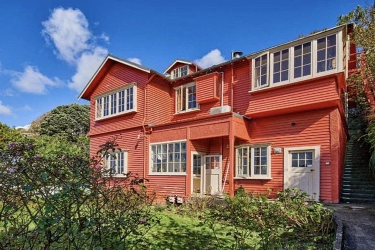 Photo of property in 57 Grafton Road, Roseneath, Wellington, 6011