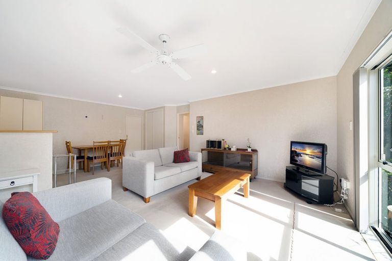 Photo of property in 172 Waitemata Drive, Ranui, Auckland, 0612