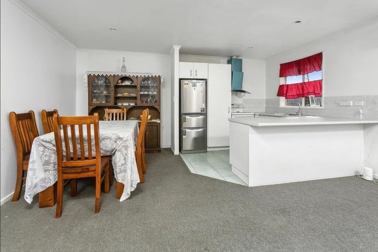 Photo of property in 17 Elan Place, Stanmore Bay, Whangaparaoa, 0932