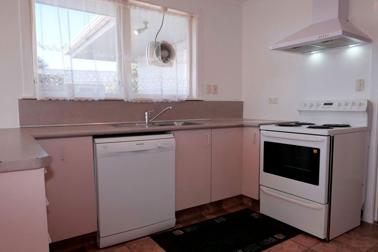 Photo of property in 80 Michael Road, Paraparaumu Beach, Paraparaumu, 5032