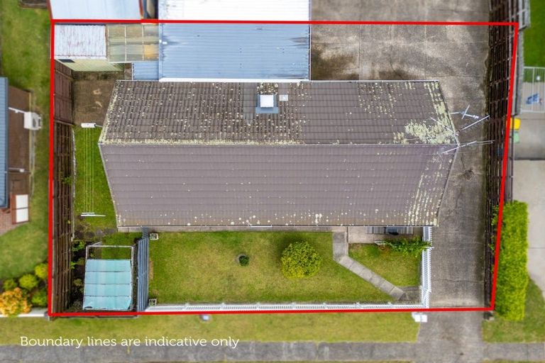 Photo of property in 16 Berwick Place, Mount Maunganui, 3116