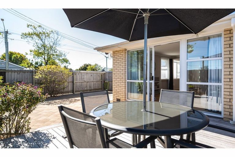 Photo of property in 1/38 North Avon Road, Richmond, Christchurch, 8013