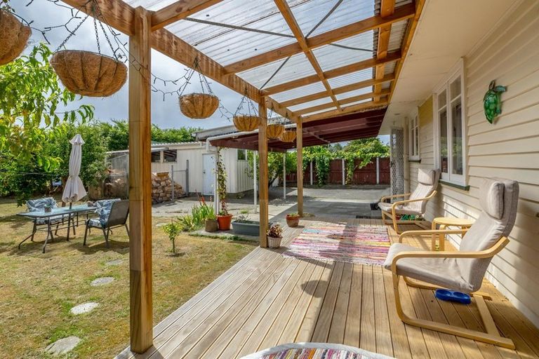 Photo of property in 27 Wavell Crescent, Lansdowne, Masterton, 5810