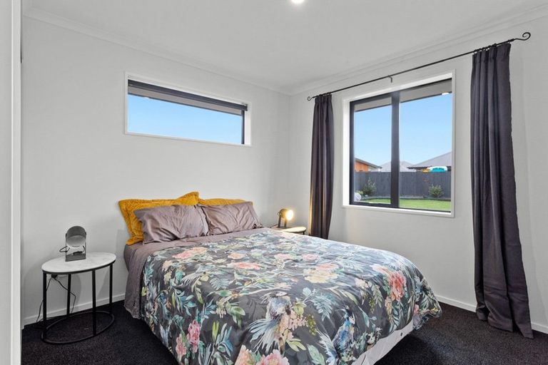 Photo of property in 62 Petries Road, Woodend, 7610