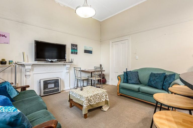 Photo of property in 15 Porritt Avenue, Mount Victoria, Wellington, 6011