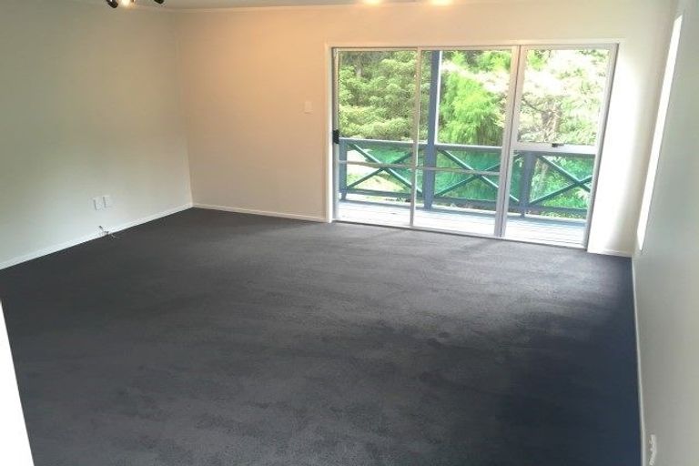 Photo of property in 64 Wirihana Road, Titirangi, Auckland, 0604