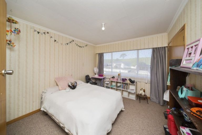 Photo of property in 279 High Street, Eltham, 4322