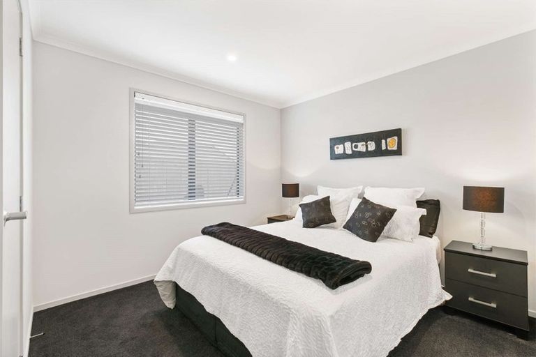 Photo of property in 24 Harding Drive, Papamoa Beach, Papamoa, 3118