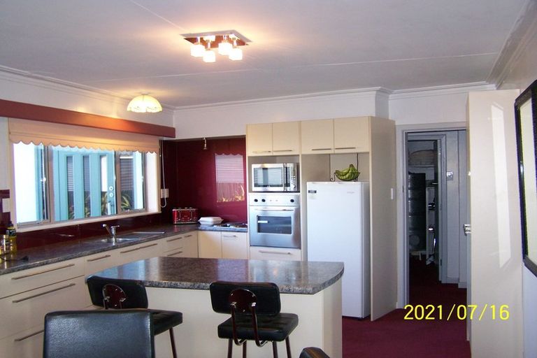 Photo of property in 39 Holloway Street, Waikiwi, Invercargill, 9810