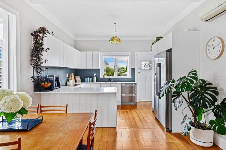 Photo of property in 2a Gardner Avenue, New Lynn, Auckland, 0600