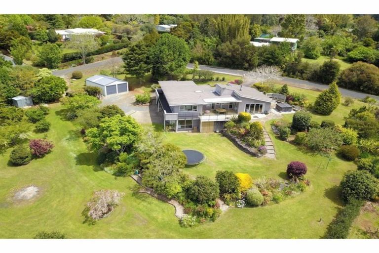 Photo of property in 62 Mission Road, Kerikeri, 0230