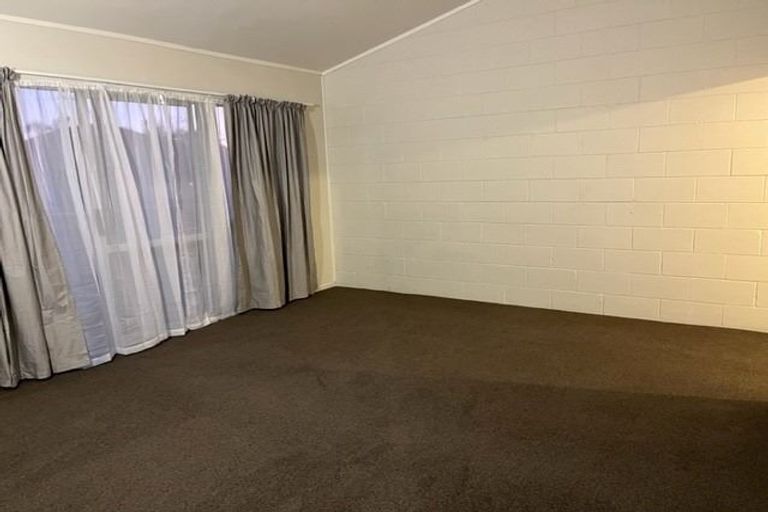 Photo of property in 2/33 Grassways Avenue, Pakuranga, Auckland, 2010