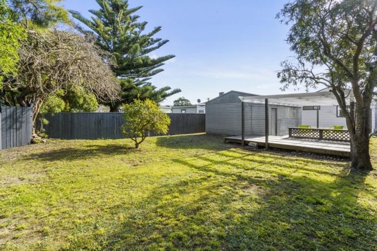 Photo of property in 20 Elizabeth Street, Moera, Lower Hutt, 5010