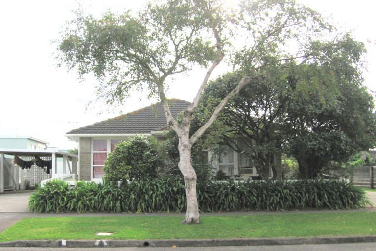 Photo of property in 37-39 Gordon Street, Avalon, Lower Hutt, 5011