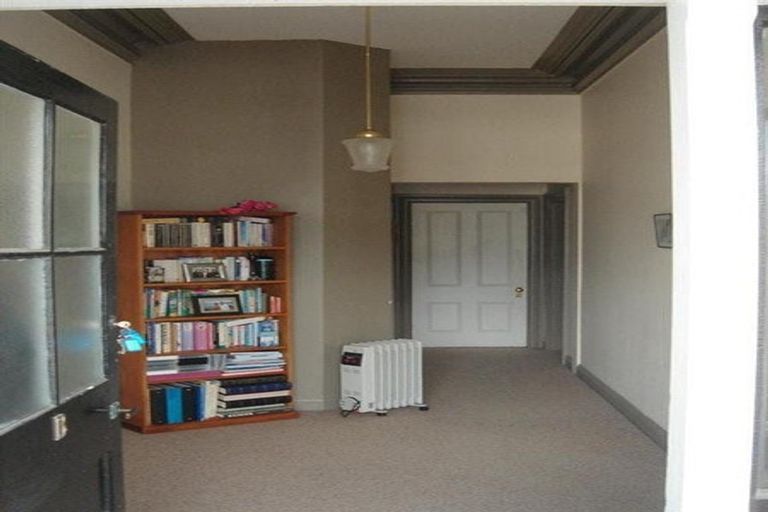 Photo of property in 22 Hanson Street, Mount Cook, Wellington, 6021