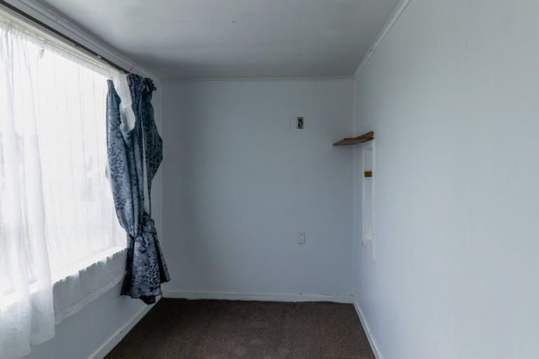 Photo of property in 30 Dyson Street, Strathern, Invercargill, 9812