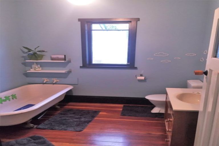 Photo of property in 348 River Road, Claudelands, Hamilton, 3214