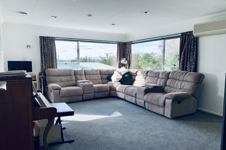 Photo of property in 43 Russleigh Drive, Dinsdale, Hamilton, 3204