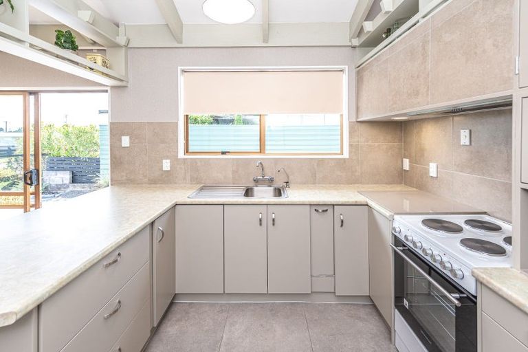 Photo of property in 53 Hinau Street, Castlecliff, Whanganui, 4501