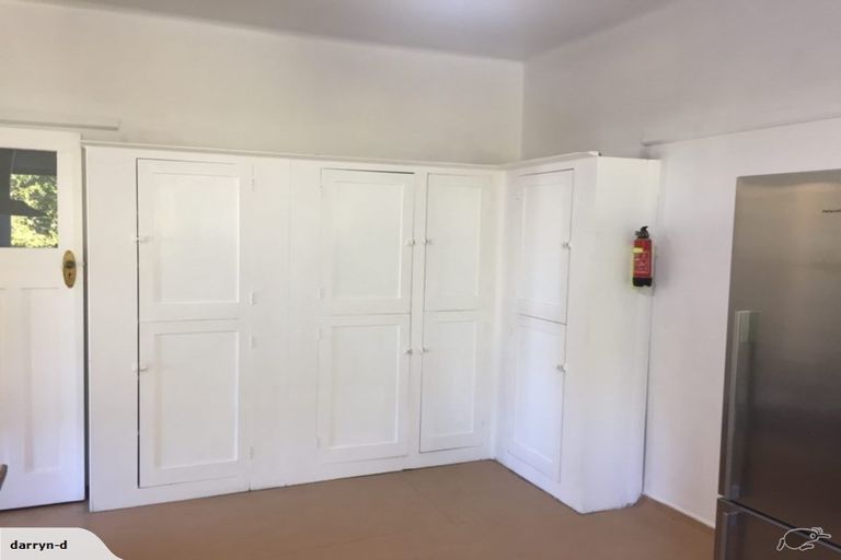 Photo of property in 4/7 Claremont Grove, Mount Victoria, Wellington, 6011