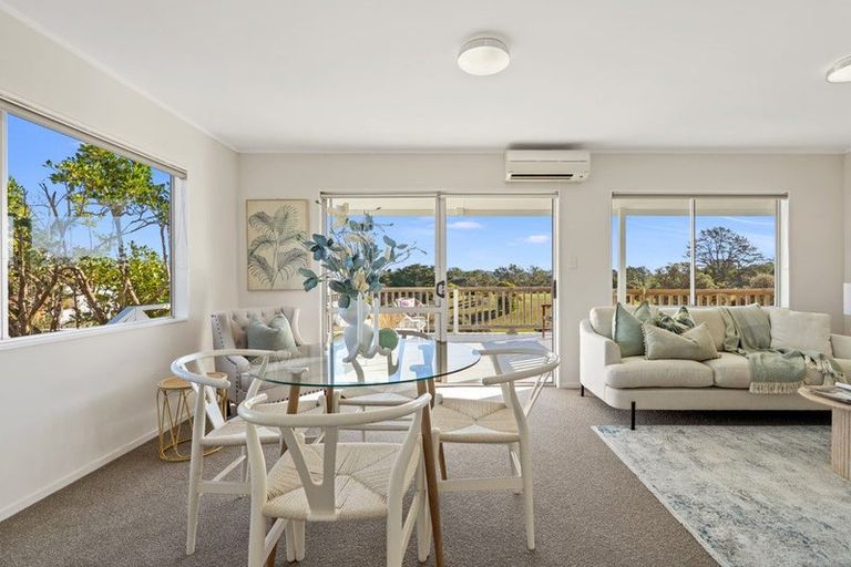 Photo of property in 31 Shakespear Road, Army Bay, Whangaparaoa, 0930